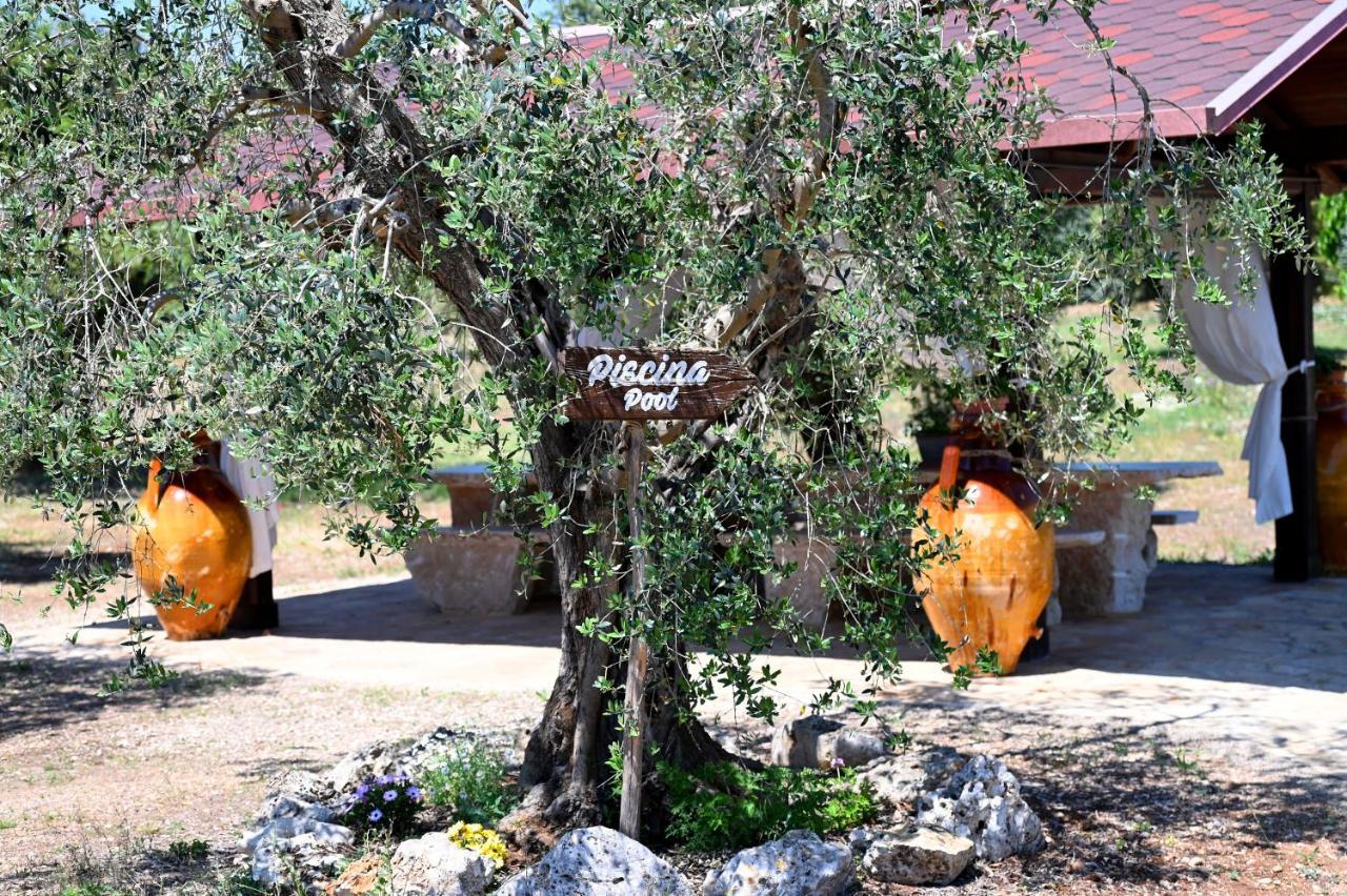 Masseria Peppeturro Cisternino Buitenkant foto